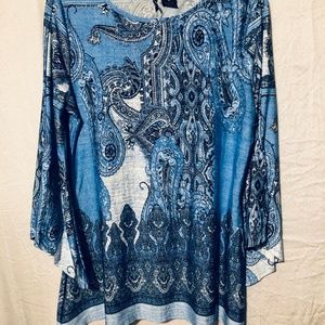 new directions Tops - Tunic Top by New Directions size M new directions Tops - Tunic Top by New Directions size M